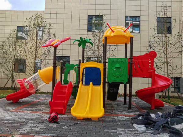 德阳新小区儿童游乐设施